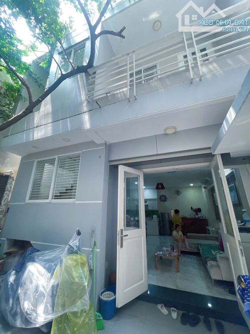 Giáp Phú Nhuận - biệt thự mini sân vườn Bình Thạnh - 60m2 - 3 tầng - 7.8 tỷ - chợ cây Quéo