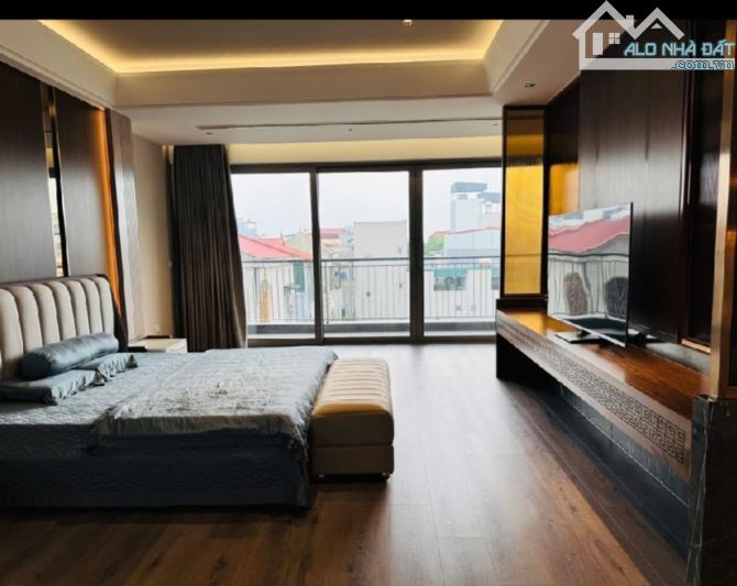 50 tỷ/180 M2/ 6 Tầng/7 Mt/ Kẻ tạnh. LONG BIÊN - 10