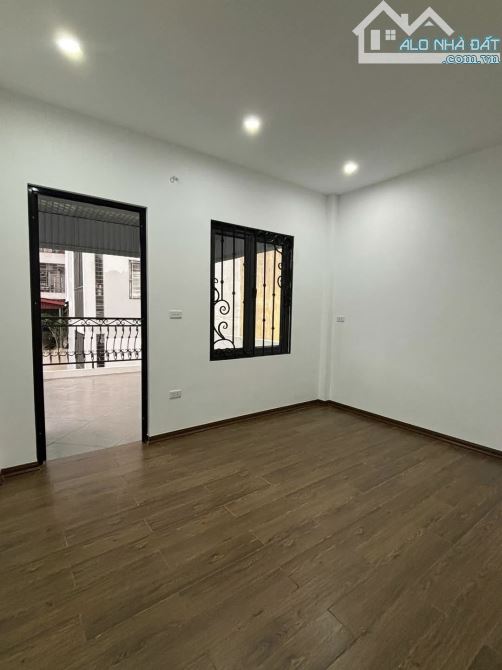 NHÀ ĐẸP - KIM GIANG – SỔ VUÔNG – 2 MẶT THOÁNG – CÁCH Ô TÔ 10M – 40M - 7,69 TỶ - 11