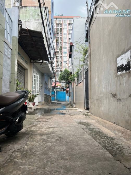 Gò Vấp-Nhà nát, 72m2, khu xóm đạo, gần chợ Thạch Đà, giá chỉ 5.2 tỳ - 16