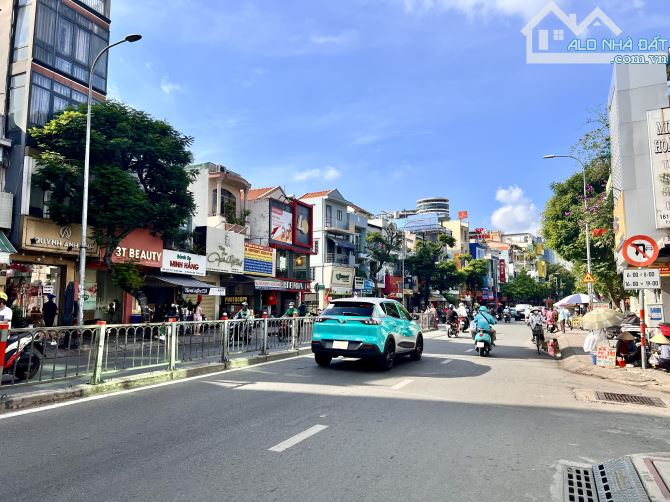 Chưa qua đầu tư. MT Xô Viết Nghệ Tĩnh, liền kề Q1. DT: 5,5x18 (4 tầng) HĐT 70tr/th, 27 tỷ - 1