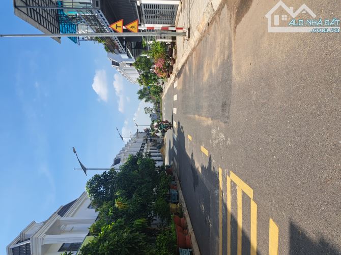 NHÀ VIEW SÔNG- 75m2- 2 Tầng- 2.5 tỷ- Sổ hồng riêng- Hoàn công - 8