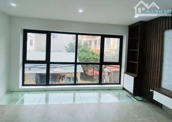 NHÀ MỚI 6 TẦNG - CỔ LINH - LONG BIÊN - DT 38m2  NHỈNH 6 TỶ - NỞ HẬU – OTO  VÀO NHÀ  – FULL - 1