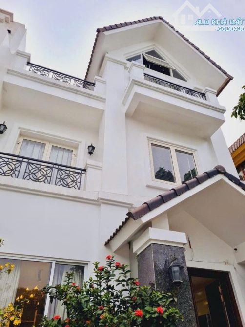 BIỆT THỰ SONG LẬP ANH ĐÀO VINHOMES RIVERSIDE - LONG BIÊN - KHÔNG GIAN SỐNG ĐẲNG CẤP CỦA - 1