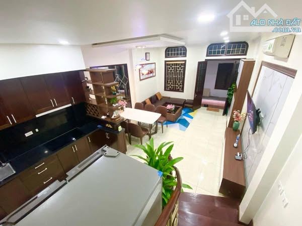 BÁN NHÀ NGUYỄN VIẾT XUÂN,THANH XUÂN, NHÀ DÂN XÂY, NỘI THẤT XỊN SÒ , 20M RA OTO , Ở SƯỚNG - 1