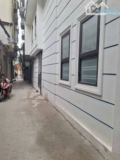 Bán nhà  Tả Thanh Oai ô tô đỗ gần nhà, ngõ nông, lô góc DT 48m,5 tầng, MT4,4m chào 7,4 tỷ - 1