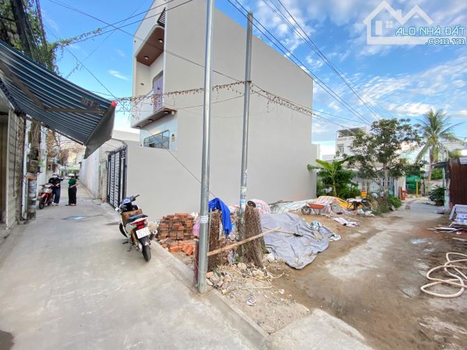 NỀN GÓC 2 MẶT TIỀN HẺM LIÊN TỔ 1-2 - NHÁNH ĐƯỜNG SỐ 4 FULL THỔ CƯ 100% - 1