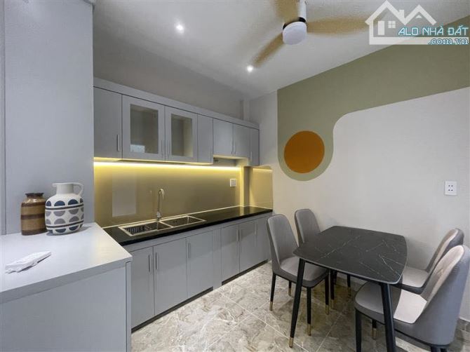 🚀 CHỐT NHANH! Hẻm VIP Bạch Đằng ✨ 76m² 4 Tầng 🛌 6PN Giá Ưu Đãi! - 1