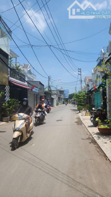 MTKD ngay Vườn Lài. Nhà 5 tầng. 68m2. 300m2 sàn. 5PN. 7 tỷ - 1