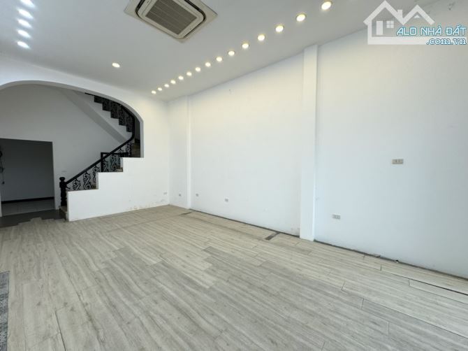 BÁN NHÀ MẶT PHỐ PHẠM NGỌC THẠCH - VỈA HÈ RỘNG - KD ĐẲNG CẤP 60M2 MẶT TIỀN 5M NHỈNH 29 TỶ - 1
