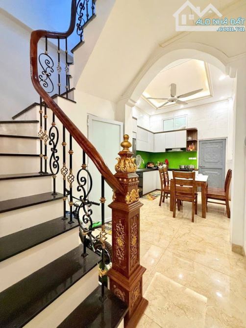 BÁN NHÀ 50M2 - TAM TRINH - 100M RA Ô TÔ TRÁNH - 10,95 TỶ - 1