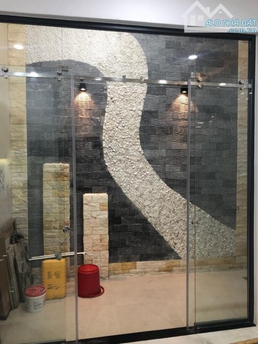 🚀 "Đầu Tư" Hẻm Đẹp Nguyễn Văn Cừ, 60m², 3 Lầu, Giá Chỉ 8 Tỷ, 💸 "Chiết Khấu Cao" - 1