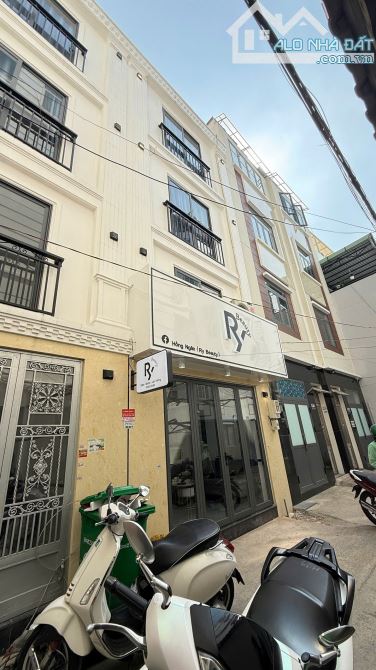 CHDV Ngay Đại Học Công Nghiệp ! DT 4.25x22m , 5 Tấm Thang Máy, Thu Nhập khoán 37 tr/tháng - 1