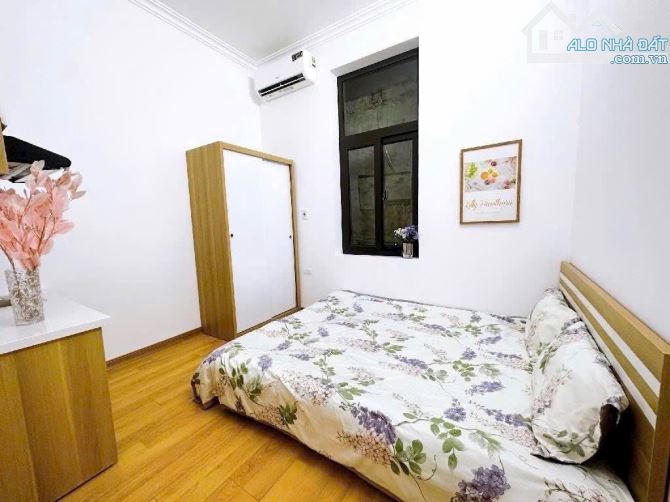 BÁN TÒA CHDV CAO CẤP ĐỐNG ĐA - 10 PHÒNG KHÉP KÍN FULL ĐỒ - D.THU 45TR/THÁNG-PCCC- 9.5 TỶ. - 1