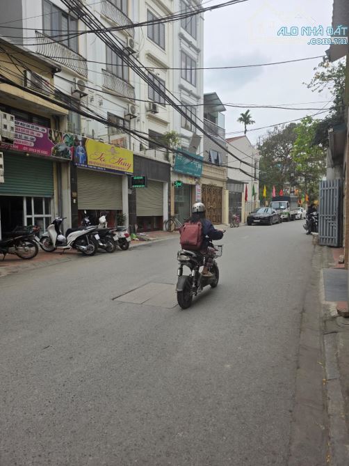 MUA ĐẤT TẶNG NHÀ 2 TẦNG 52m2 / 9.6 tỷ  MẶT PHỐ KINH DOANH ĐỈNH CAO THANH AM! 🔥 - 1