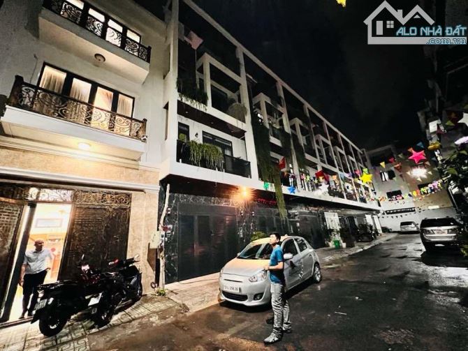 BÁN NHÀ ĐẸP PHÂN LÔ ĐƯỜNG HÀ HUY GIÁP, Thạnh Lộc, Q12. DT: 55m (5X11) 4 tầng CHỈ 7.1 TỶ - 1