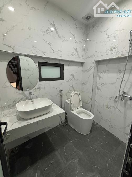 NHÀ ĐẸP - KIM GIANG – SỔ VUÔNG – 2 MẶT THOÁNG – CÁCH Ô TÔ 10M – 40M - 7,69 TỶ - 12