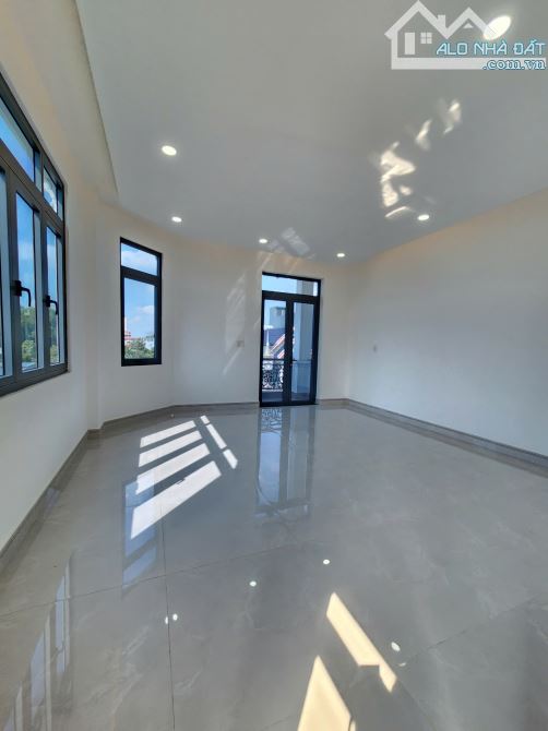 5Tỷ7__Nhà Phố Hoàn Công__góc 2 mặt tiền__đúc 3 tấm__KDC đồng bộ gần đường Liên Huyện 200m - 12