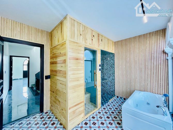 Bán nhà xây mới khu phân lô Thư Trung 2 gần đường 30m Văn Cao. DT 60m2 x 5T Thang Máy - 12