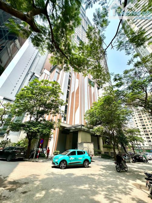 BÁN TOÀ VĂN PHÒNG LÊ VĂN LƯƠNG 120m2 - 8T THANG MÁY - MT 15m - 76 TỶ - HẦM - LÔ GÓC - KD - 2