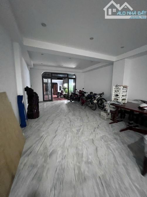 🧲🔴BÁN NHÀ CHDV MỚI TINH - 180m, 5 Tầng  chỉ 12 tỷ 4 HÀ HUY GIÁP Quận 12 - 2