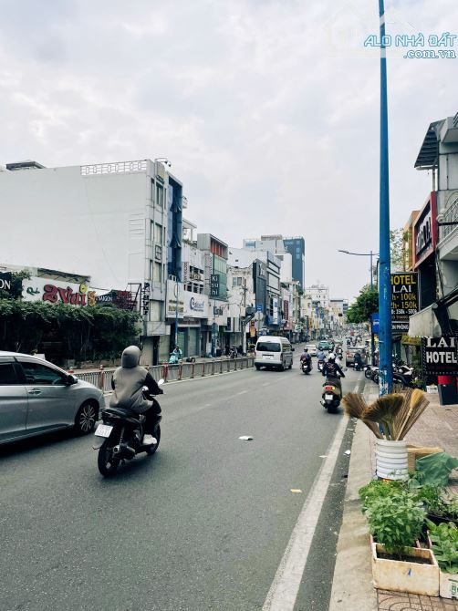 VIP - MẶT TIỀN PHAN ĐÌNH PHÙNG - 9M X 18M -CÓ HẦM, THANG MÁY - GIÁ TỐT 120TR - 2