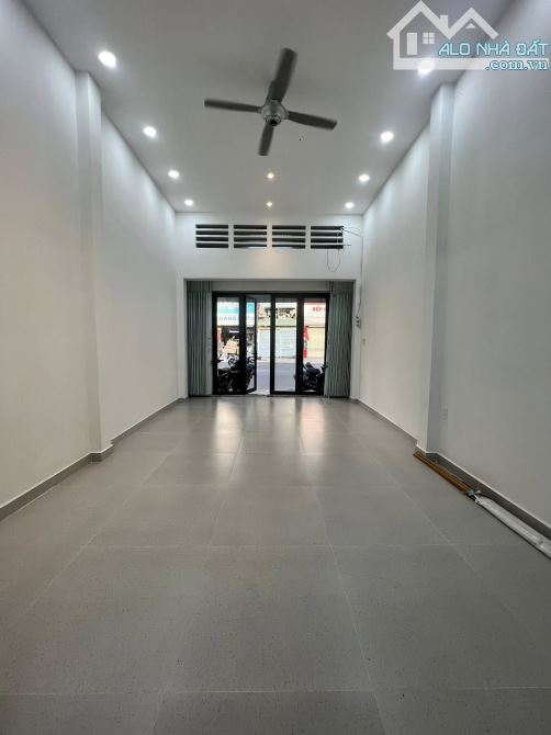 Bán nhà mặt tiền Nguyễn Kiệm, Phường 3 Gò Vấp - 2
