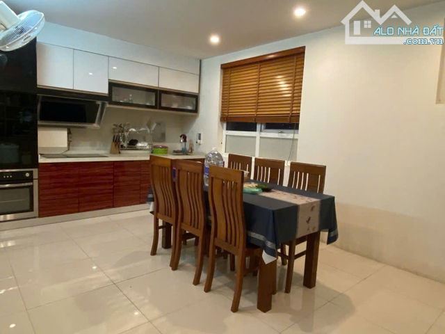 CẦN BÁN GẤP CC HOÀNG VĂN THÁI, LÔ GÓC, TẦNG TRUNG, VIEW ĐẸP, DT85m2 - 3 NGỦ- CHỈ 5.5 tỷ - 2