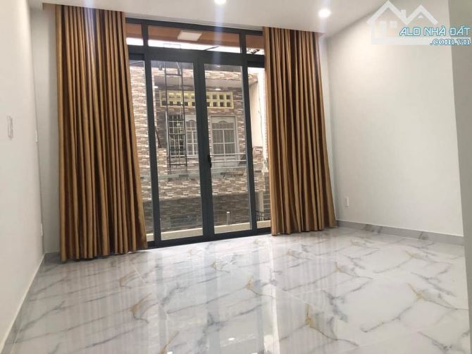 🚀 "Đầu Tư" Hẻm Đẹp Nguyễn Văn Cừ, 60m², 3 Lầu, Giá Chỉ 8 Tỷ, 💸 "Chiết Khấu Cao" - 2