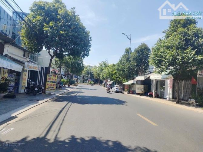 BÁN NHÀ MẶT TIỀN BÌNH GIÃ P. 8 VŨNG TÀU KHU BUÔN BÁN KD ĐÔNG ĐÚC. GIÁ 8,8 TỶ CÒN TL - 2