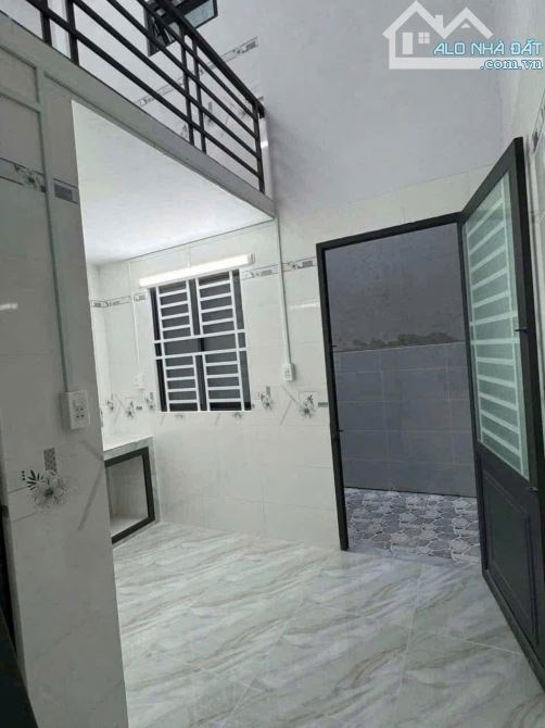 Cần tiền bán gấp dãy trọ 5 phòng ở Tô Ký,Thới Tam Thôn,Hóc Môn ,Sổ Hồng Riêng ,850triệu - 2