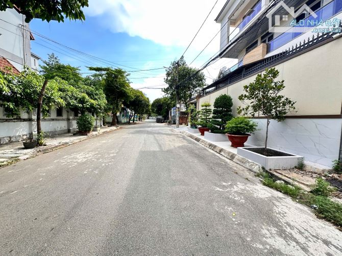 HIẾM - BÁN 2 NỀN BIỆT THỰ khu cocacola, đường linh trung ,tp.thủ đức -7.9x21,5m- giá:14 tỷ - 2