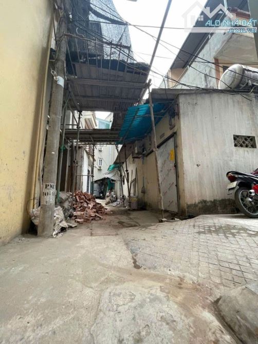 BÁN ĐẤT TẶNG NHÀ - TRUNG TÂM MỸ ĐÌNH - 2