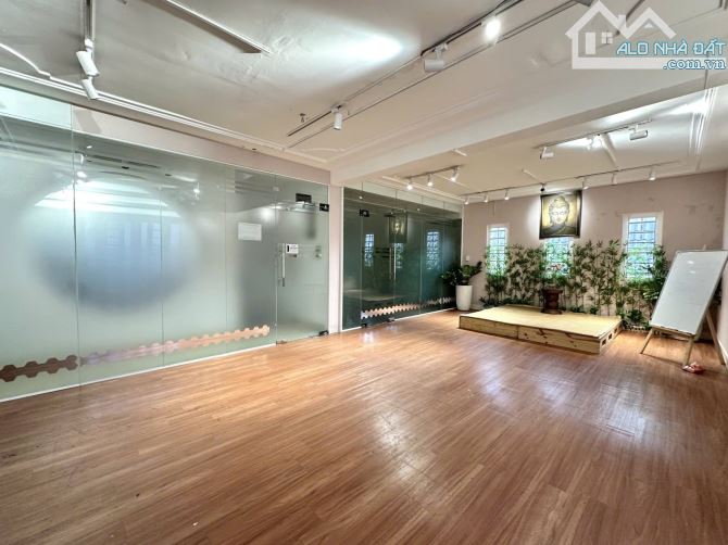Bán mặt tiền VIP Hoa Lan, DT 144m2(8x18), Hầm+ 3 lầu, HD thuê 90tr/tháng, giá bán 58 tỷ TL - 2