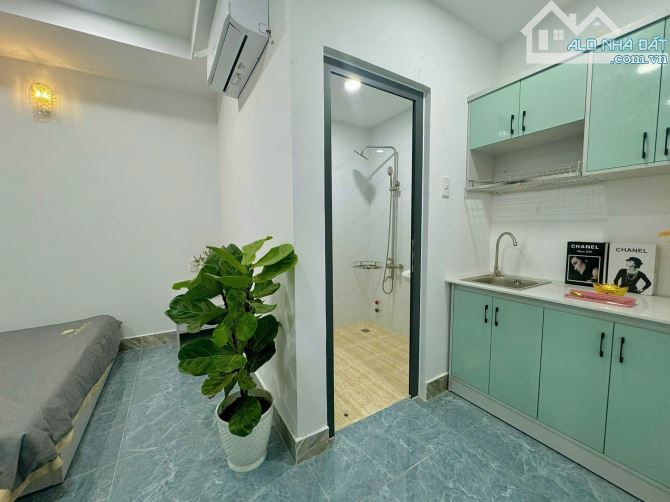 CHDV Ngay Đại Học Công Nghiệp ! DT 4.25x22m , 5 Tấm Thang Máy, Thu Nhập khoán 37 tr/tháng - 2