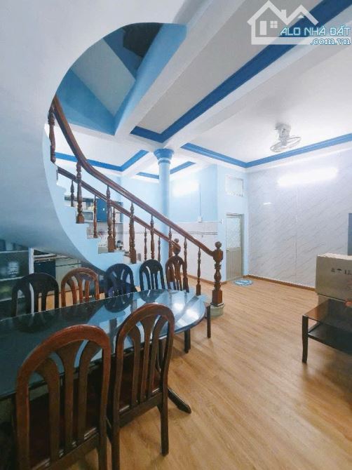 Bán Nhà 1 Đời Chủ - 3 TẦNG - 52M2 NỞ HẬU - Gần Bệnh Viện Gia Định - Nhỉnh 6 Tỷ - 2