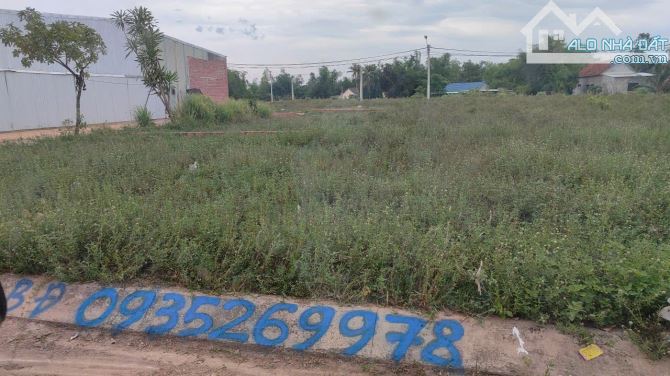 ĐẤT MẶT TIỀN 45M QUỐC LỘ 19B. CÁCH SÂN BAY 900M - 10