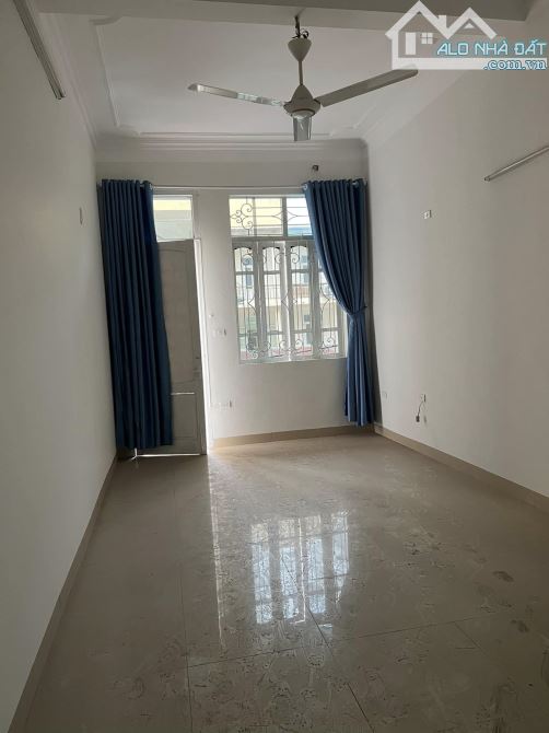 BÁN NHÀ PHỐ NGUYỄN TRÃI, 5M RA PHỐ Ô TÔ, TRUNG TÂM HÀ ĐÔNG, 44M2x4T GIÁ CHỈ HƠN 8 TỶ - 3