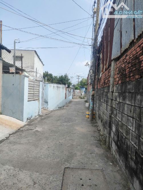 "Bán đất tặng nhà , XPXD 3 tầng ,đường Dương Đình Hội - Phước Long B- TĐ.Giá nhỉnh : 7.x t - 3
