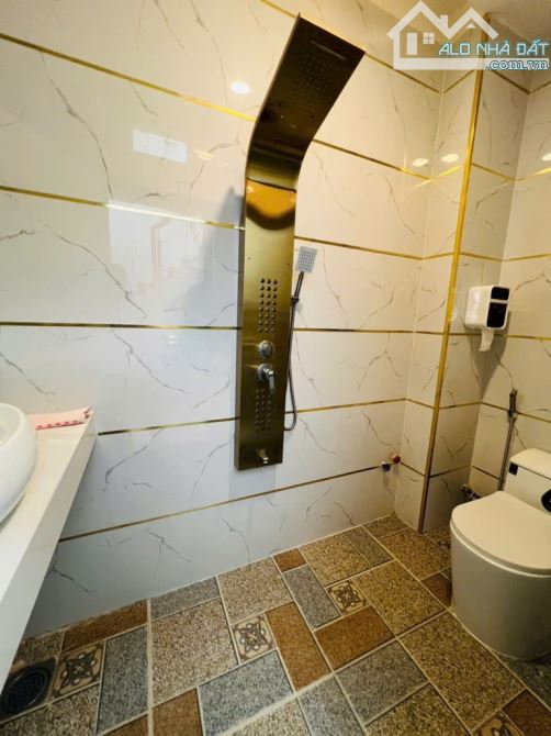 Siêu phẩm 50m2, 4 tầng, tặng toàn bộ nội thất, 3PN, hẻm xe hơi, giá chỉ 5.85 Tỷ - 3