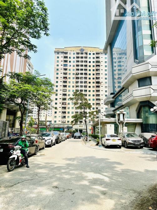 BÁN TOÀ VĂN PHÒNG LÊ VĂN LƯƠNG 120m2 - 8T THANG MÁY - MT 15m - 76 TỶ - HẦM - LÔ GÓC - KD - 3
