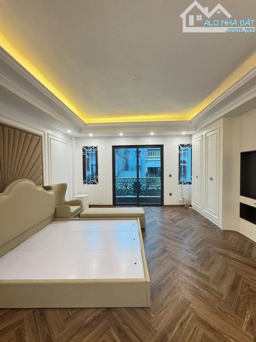 Nhà phố Nguyễn Văn Cừ – Nhà 6 tầng thang máy – Full nội thất – DT 70m² chỉ hơn 12 tỷ - 3