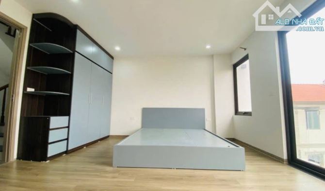 NHÀ MỚI 6 TẦNG - CỔ LINH - LONG BIÊN - DT 38m2  NHỈNH 6 TỶ - NỞ HẬU – OTO  VÀO NHÀ  – FULL - 3