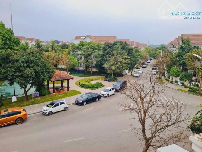 BIỆT THỰ SONG LẬP ANH ĐÀO VINHOMES RIVERSIDE - LONG BIÊN - KHÔNG GIAN SỐNG ĐẲNG CẤP CỦA - 3