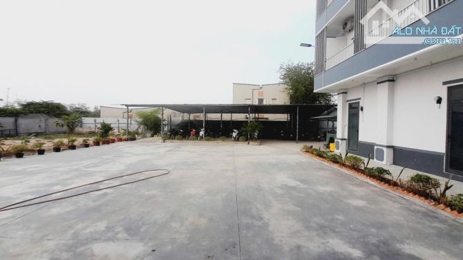 CHDV 3469m2 view sông TN 250tr/ tháng Phường Long Trường Quận 9 - 3