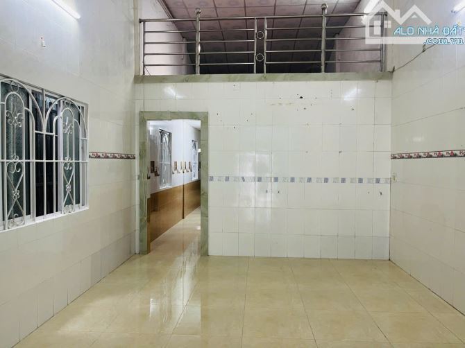 🏡 Cần bán căn nhà mặt tiền đường Nguyễn Trung Trực   👍 Vị trí : thuộc Phường 1 - TPTV , - 3