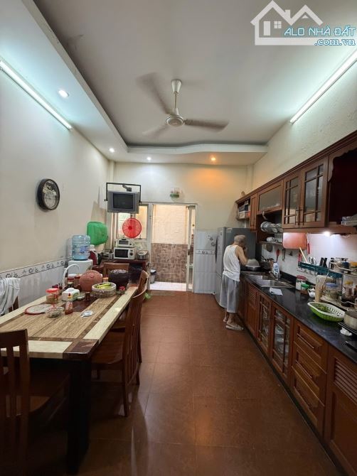 TÔ HIẾN THÀNH - QUẬN 10 - HẺM 6M 1/ XE HƠI NGỦ TRONG NHÀ - DT:63M2 - 4 TẦNG - NHỈNH 13 TỶ - 3