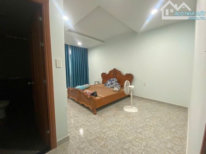 Bán nhà 5 tầng đường AN PHÚ ĐÔNG 1, phường AN PHÚ ĐÔNG ,Q12. dt100m²(5x20). Hẻm 5m - 3