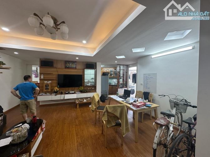 BÁN CHUNG CƯ 197 TRẦN PHÚ- LÔ GÓC – TẦNG TRUNG ĐẸP – FULL NỘI THẤT – 90M2 – 4.65 TỶ - 3