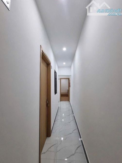 BÁN TÒA CHDV CAO CẤP ĐỐNG ĐA - 10 PHÒNG KHÉP KÍN FULL ĐỒ - D.THU 45TR/THÁNG-PCCC- 9.5 TỶ. - 3